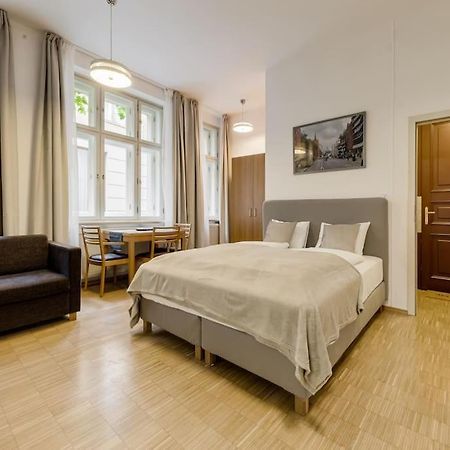Deluxe Suite In Prime Location Прага Екстериор снимка