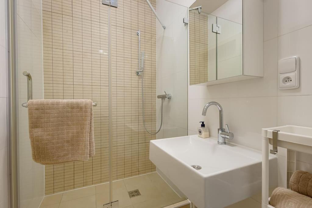 Deluxe Suite In Prime Location Прага Екстериор снимка
